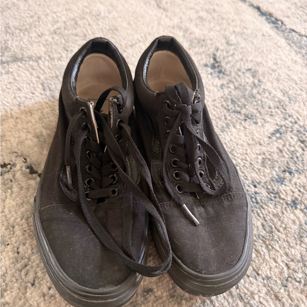 Vans Men's Black Canvas Low-Top Sneakers
